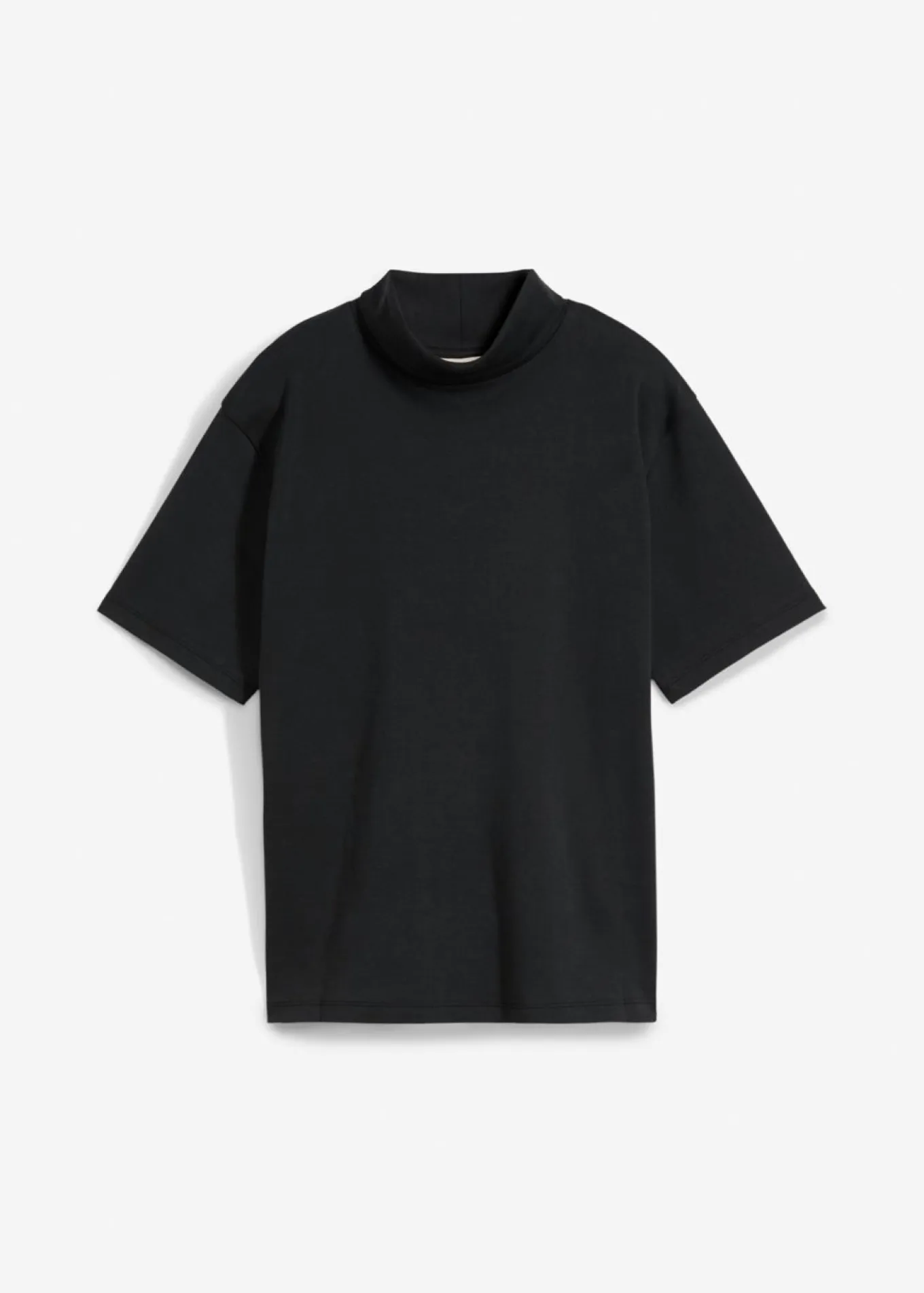 Camiseta de algodón orgánico puro con cuello alto