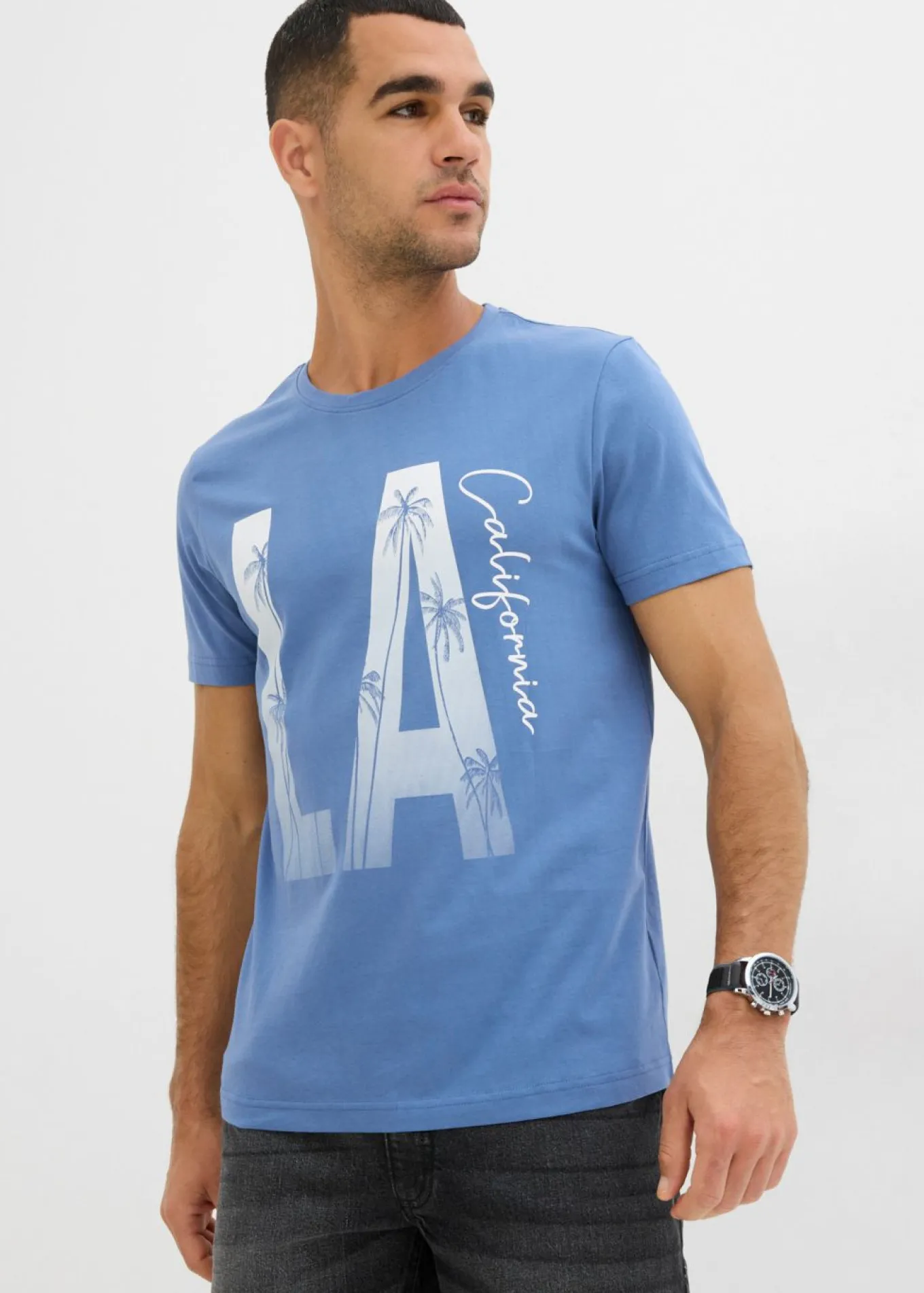 Camiseta de algodón orgánico puro con corte entallado