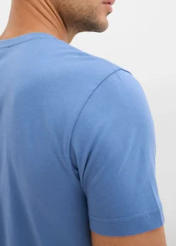 Camiseta de algodón orgánico puro con corte entallado