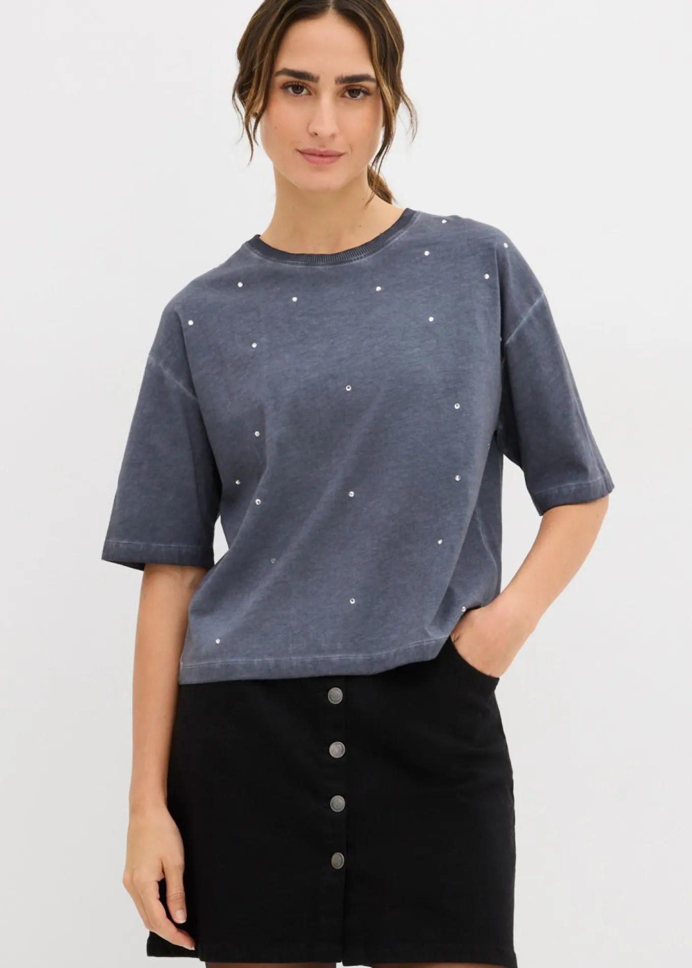 Camiseta de algodón puro con piedras brillantes