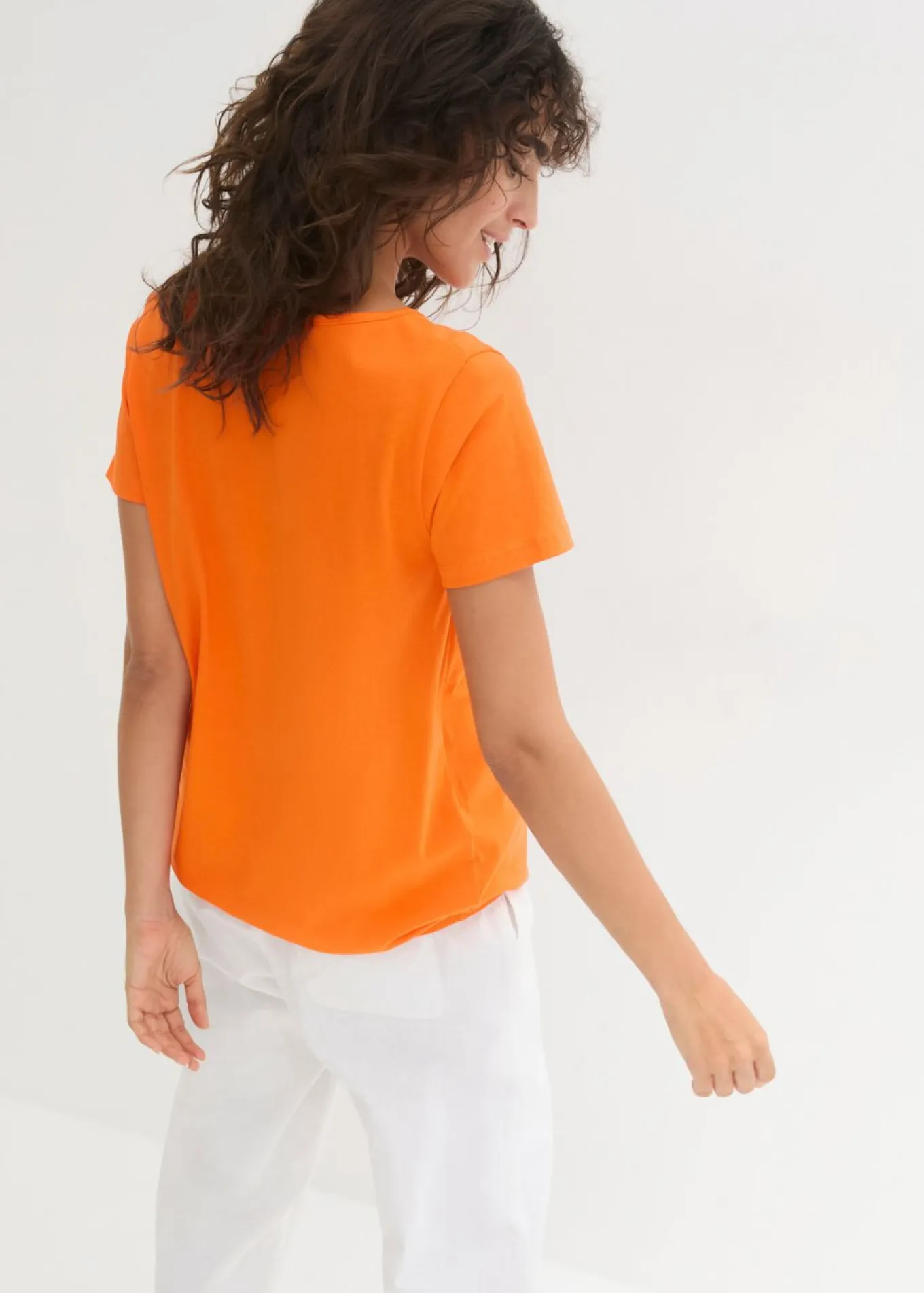 Camiseta de algodón puro con manga corta