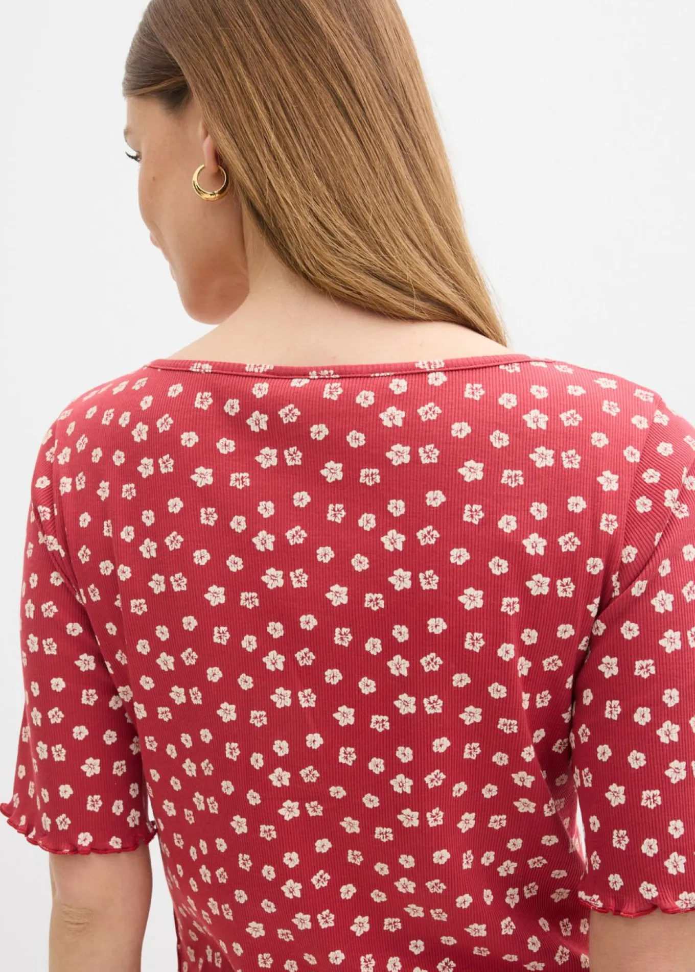 Camiseta de canalé con estampado de flores y manga corta