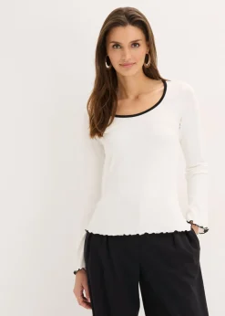 Camiseta de canalé con lazo decorativo