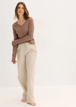 Camiseta de canalé con pantalón cómodo
