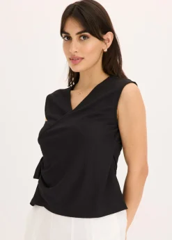 Camiseta de crepé de punto con aspecto cruzado