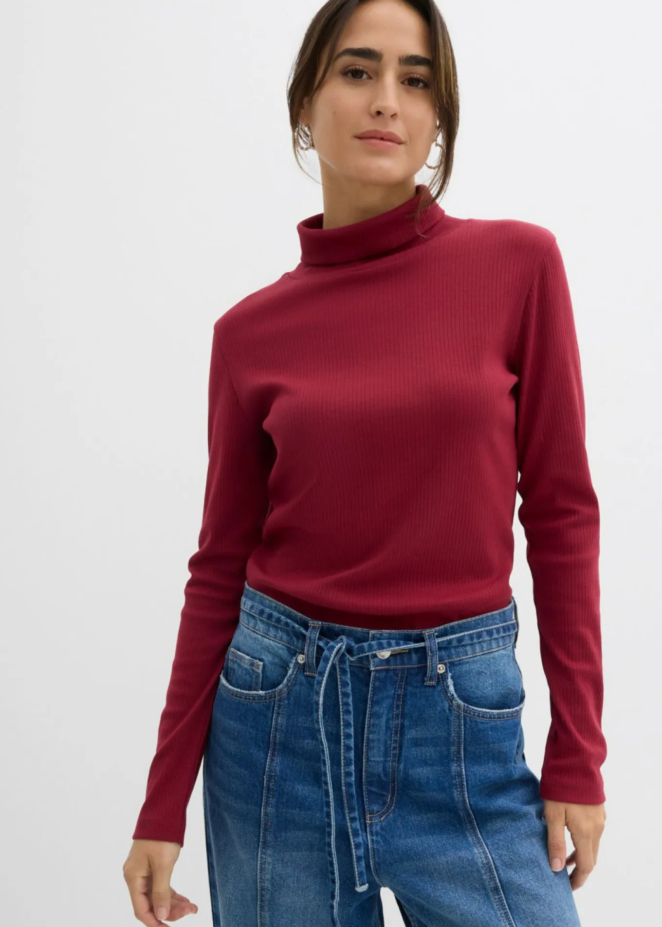 Camiseta de cuello vuelto de algodón orgánico puro