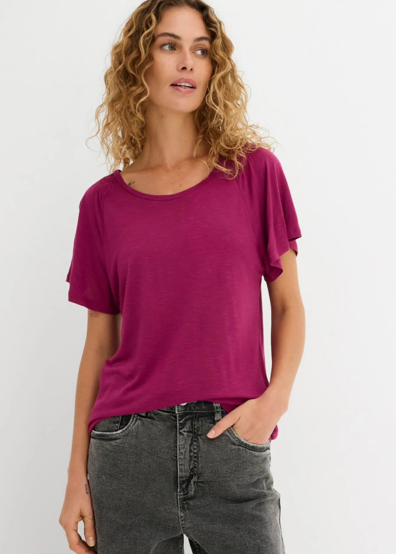 Camiseta de hilo flameado con mangas de murciélago