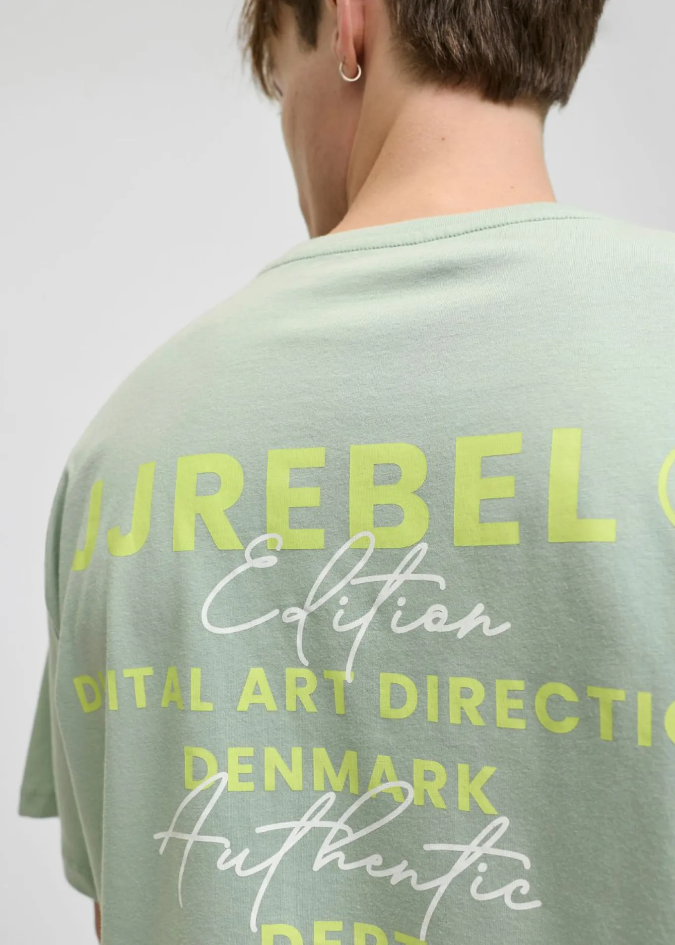 Camiseta de JJ REBEL de algodón puro