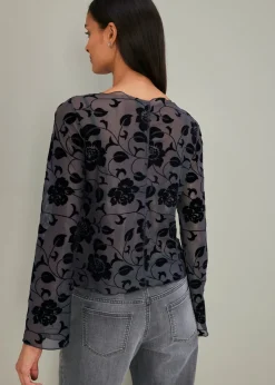 Camiseta de manga larga con leve transparencia