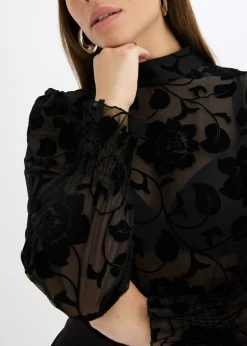 Camiseta de manga larga con leve transparencia