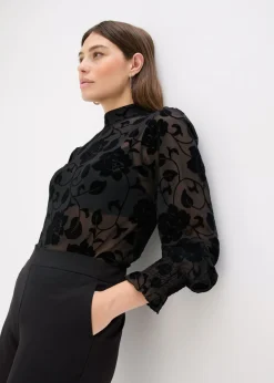 Camiseta de manga larga con leve transparencia