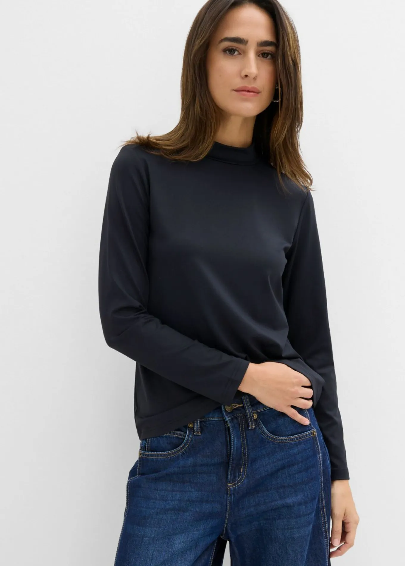 Camiseta de manga larga con cuello alto y poliamida reciclada