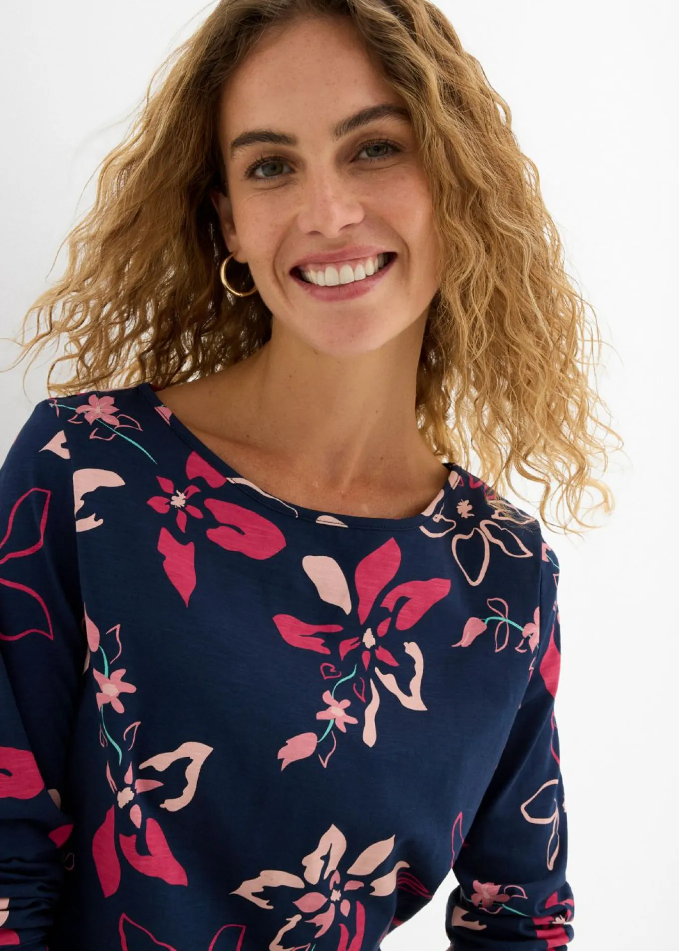 Camiseta de manga larga con estampado floral