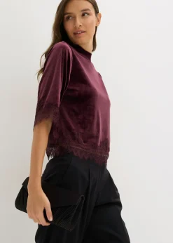 Camiseta de terciopelo con encaje