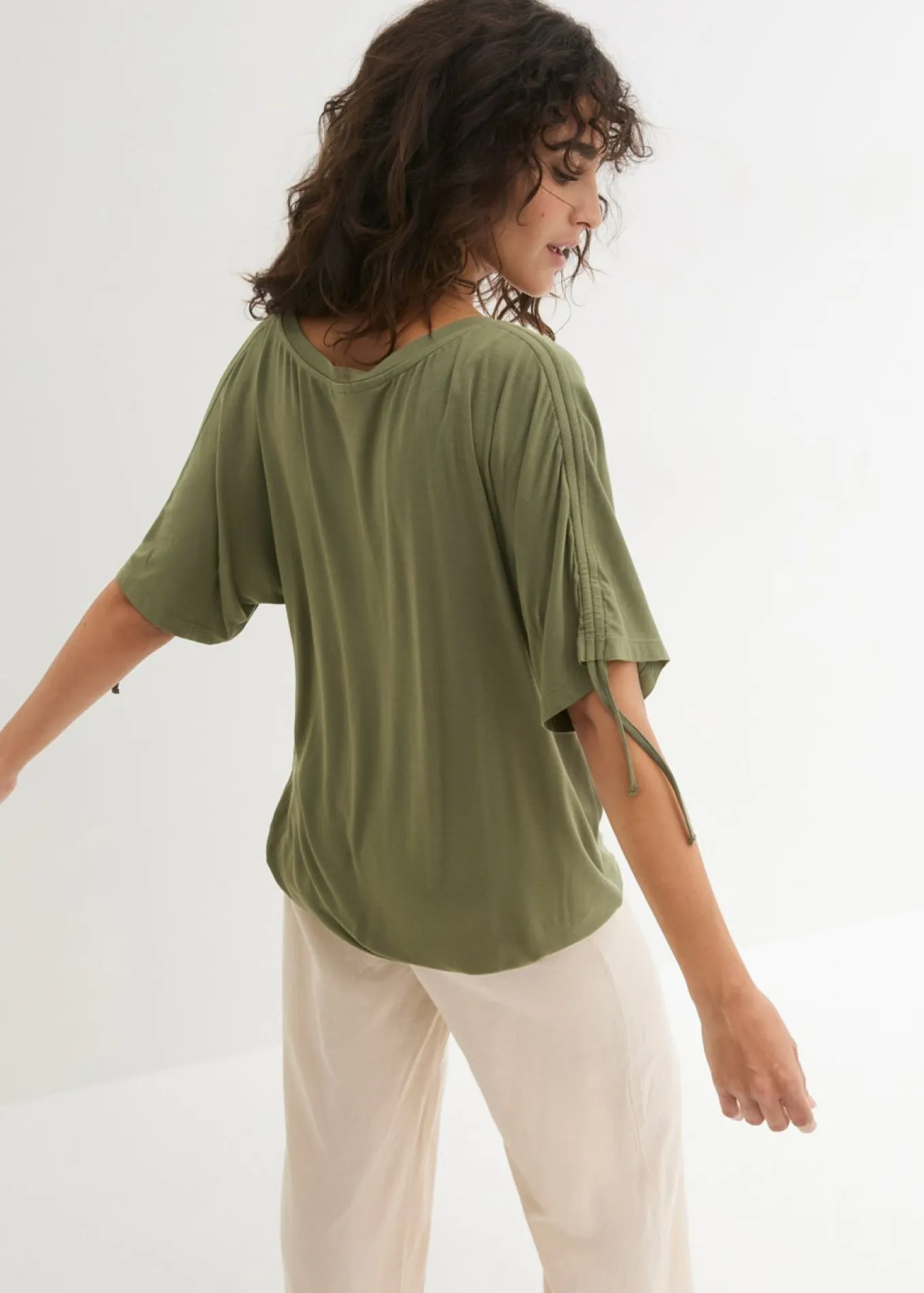 Camiseta de viscosa fluida