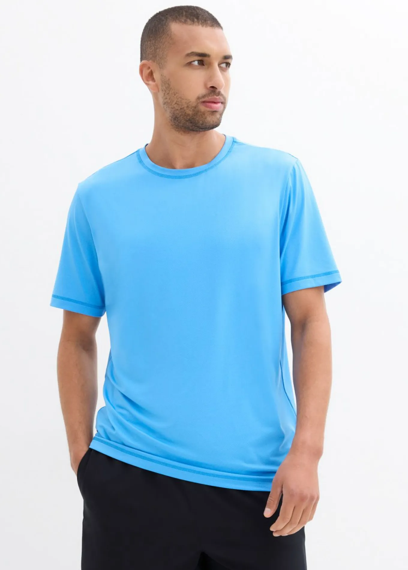 Camiseta deportiva con aspecto estructurado