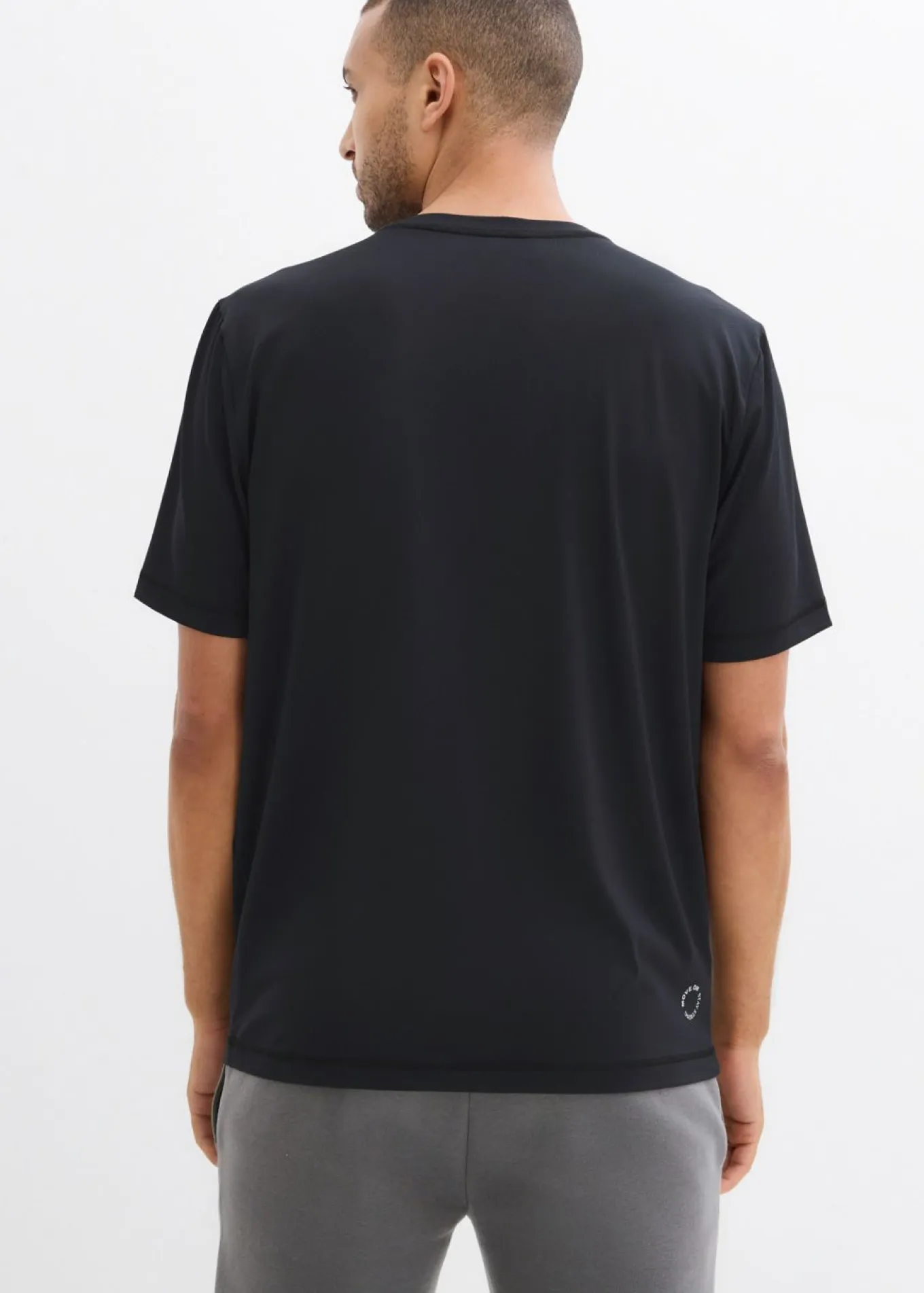 Camiseta deportiva con aspecto estructurado