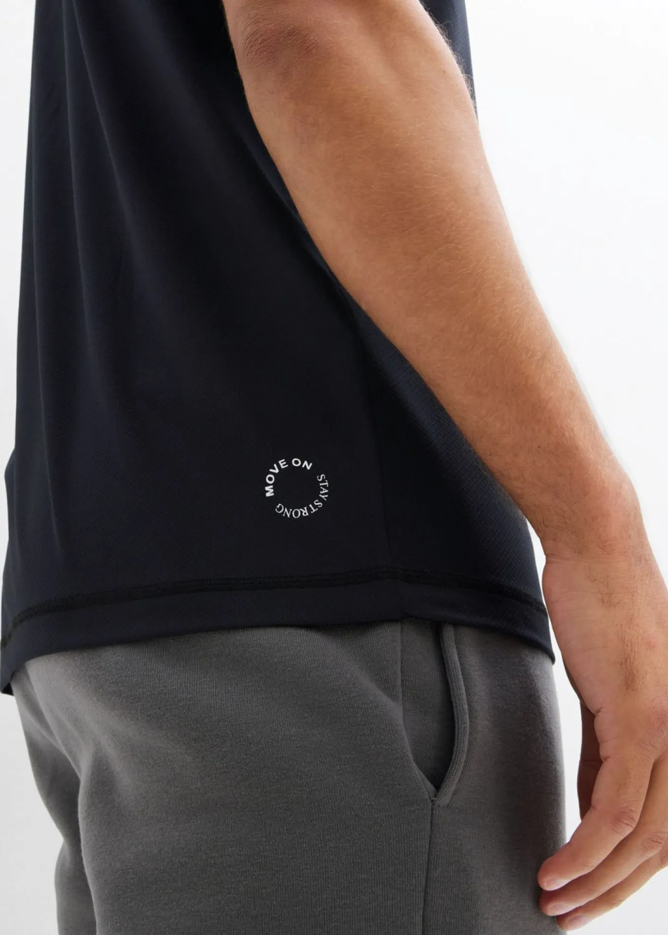 Camiseta deportiva con aspecto estructurado