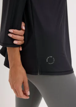 Camiseta funcional suave con mangas 3/4 y material de secado rápido