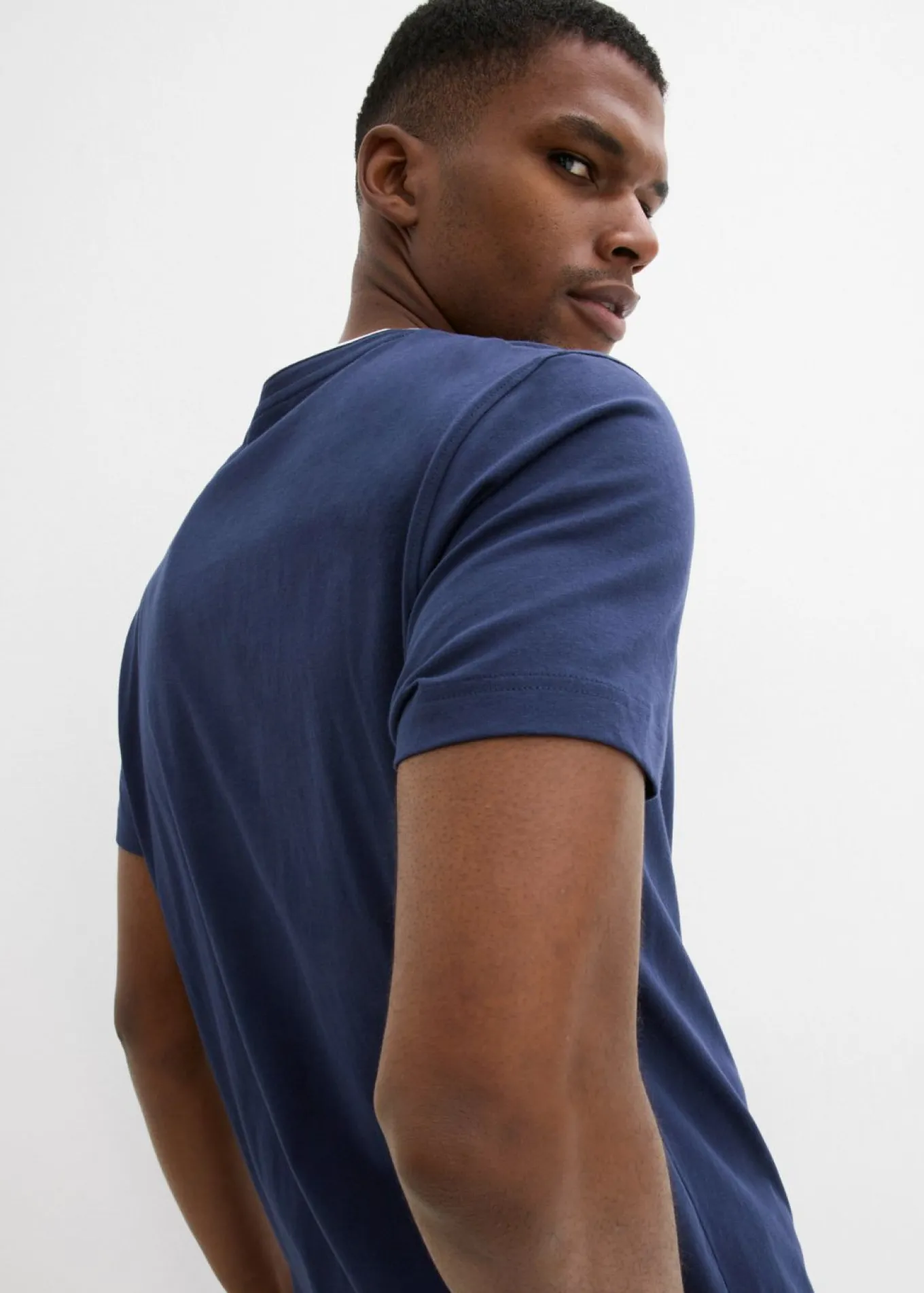 Camiseta henley de manga corta de algodón orgánico puro