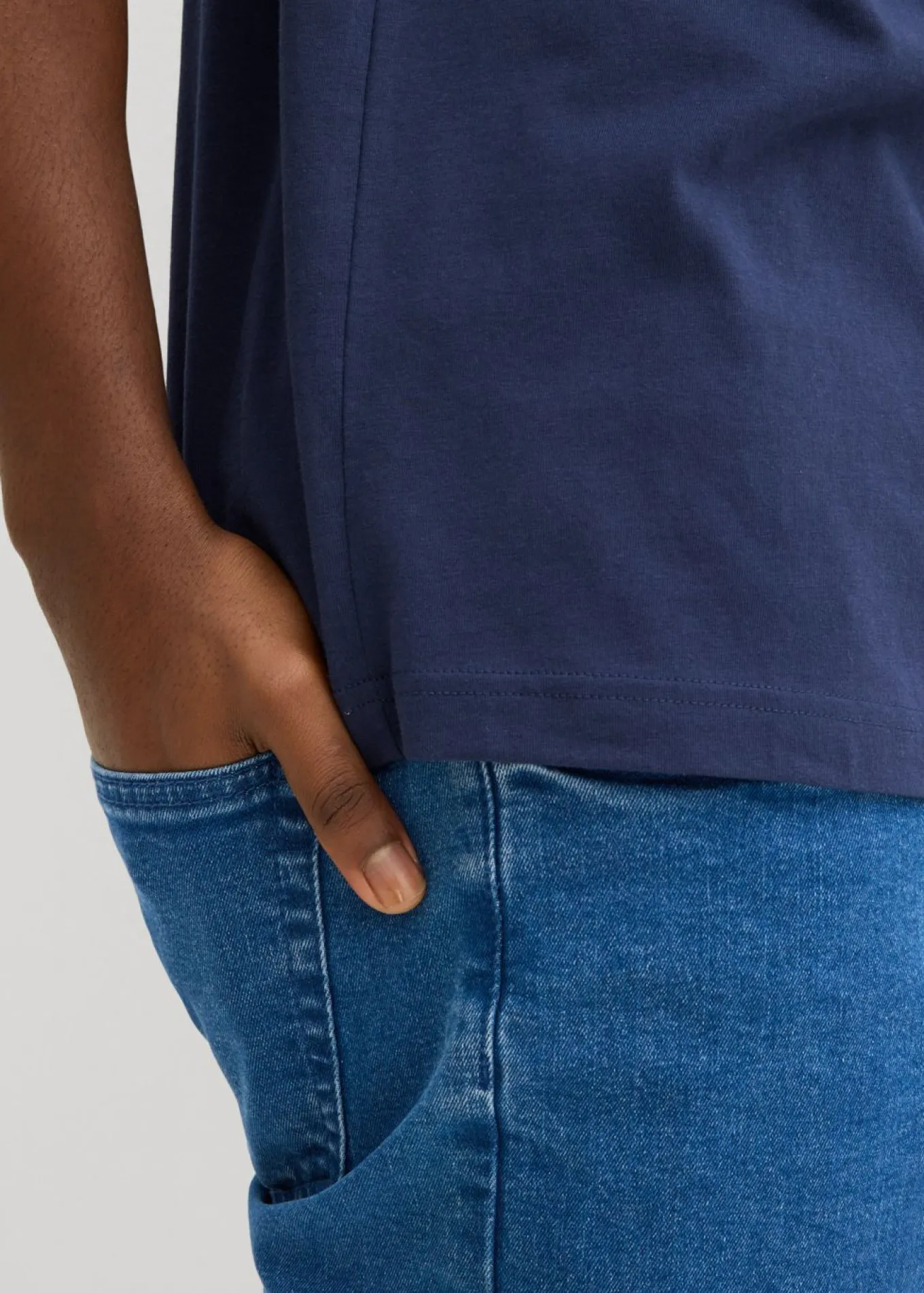 Camiseta henley de manga corta de algodón orgánico puro