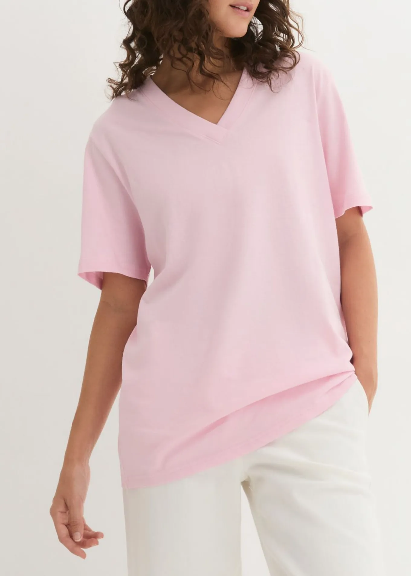 Camiseta larga ancha con cuello en V, manga corta (5 unidades)