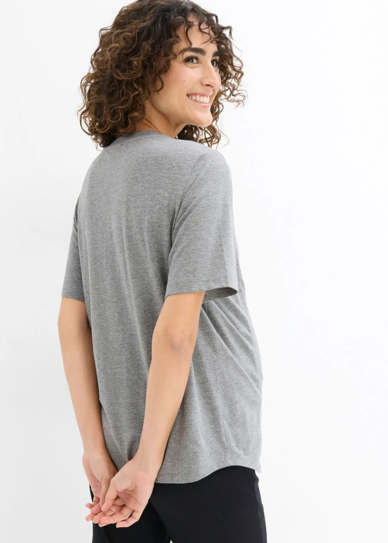 Camiseta premamá de algodón orgánico con una discreta función de lactancia