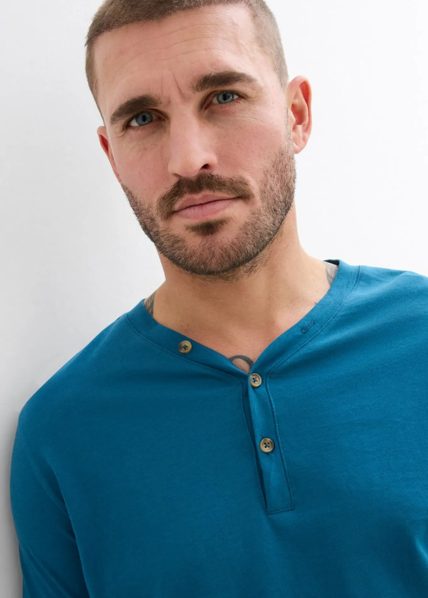 Camiseta (2 unidades) de algodón orgánico puro con manga larga y cuello henley