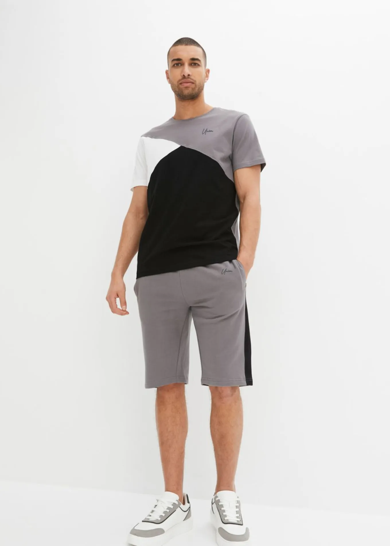 Camiseta y bermudas de chándal (2 piezas)
