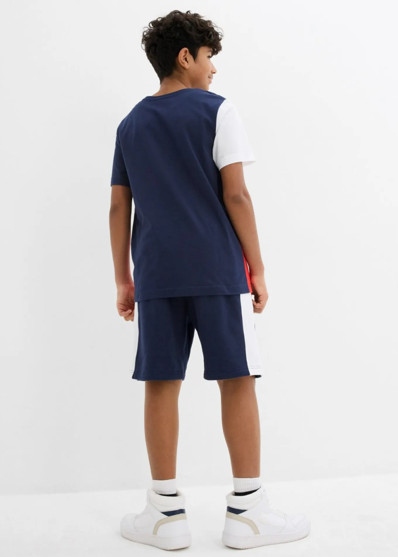 Camiseta y bermudas de chándal (conjunto de 2 piezas) de algodón orgánico puro