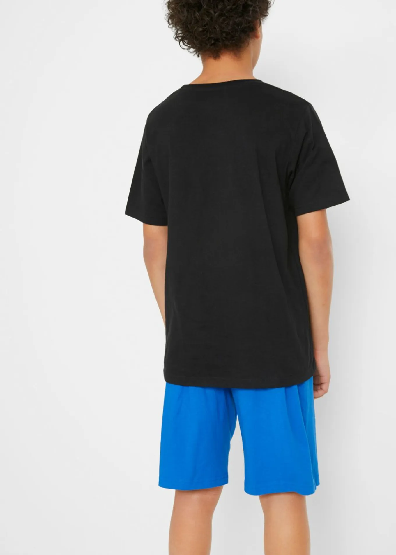 Camiseta y pantalón corto (2 piezas)