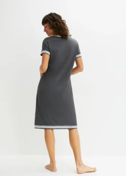Camisón con botones y encaje suave