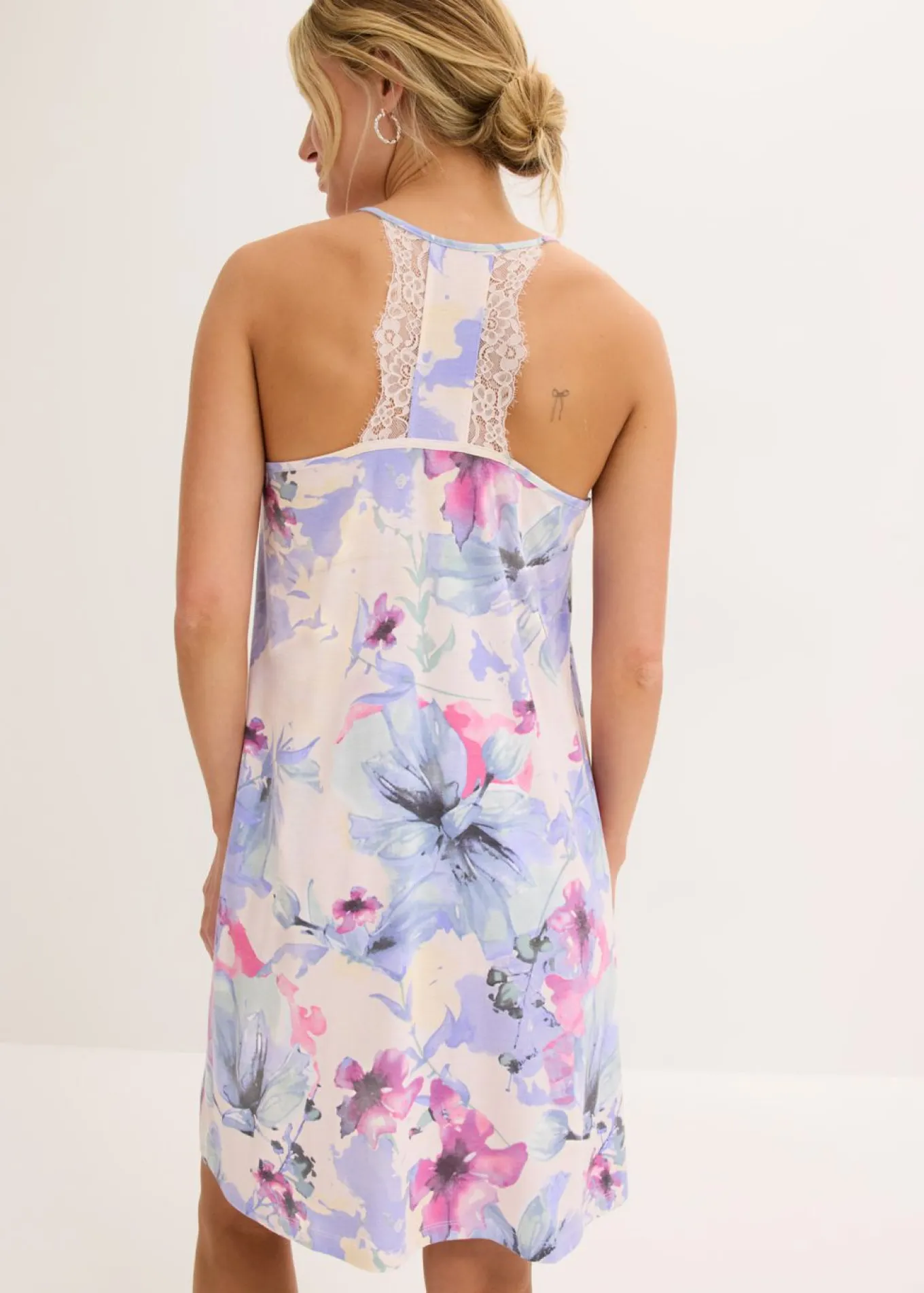Camisón corto de suave mezcla de viscosa