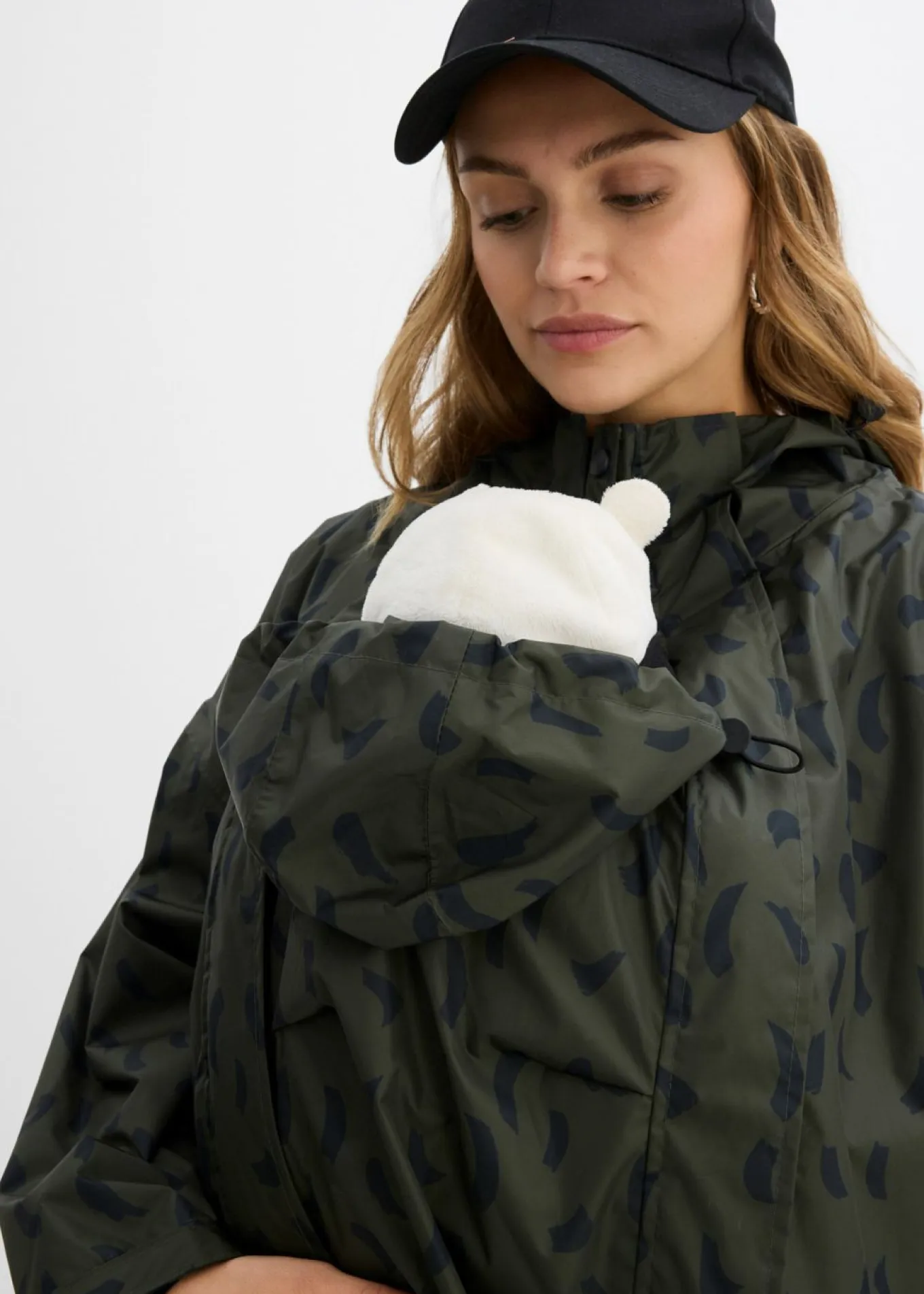 Capa impermeable premamá 3 en 1 con inserto de porteo y bolsa