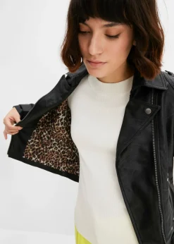 Cazadora de estilo biker