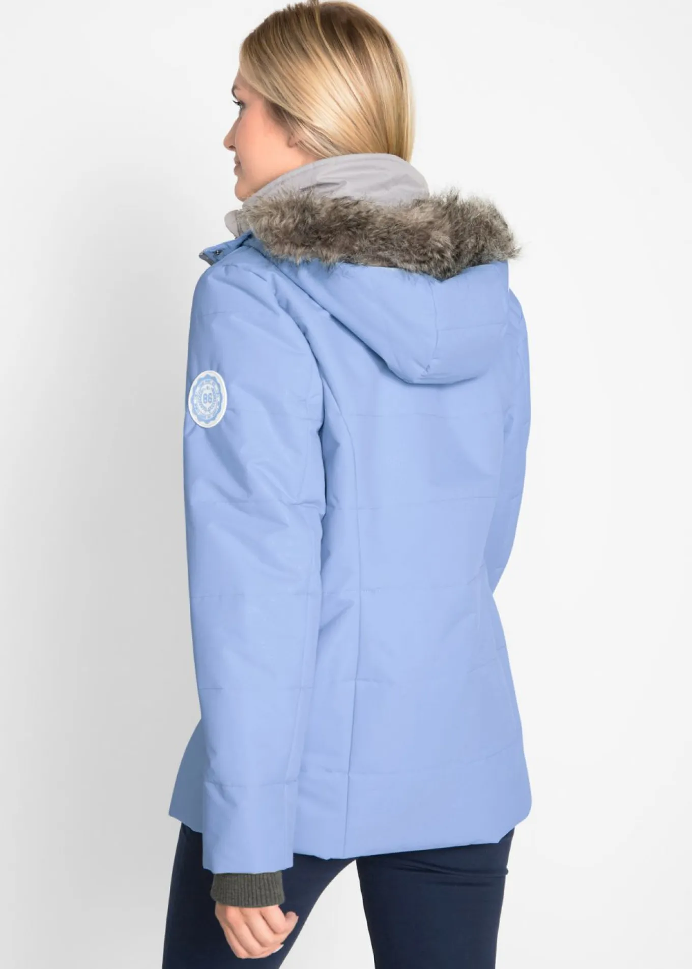 Cazadora de invierno con aspecto 2 en 1
