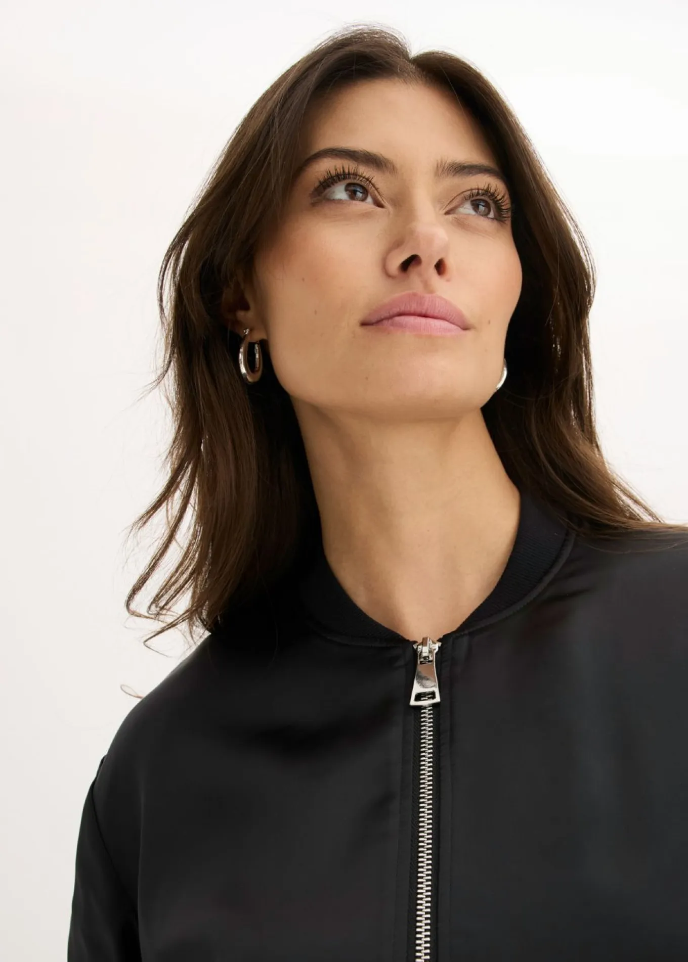 Cazadora de satén