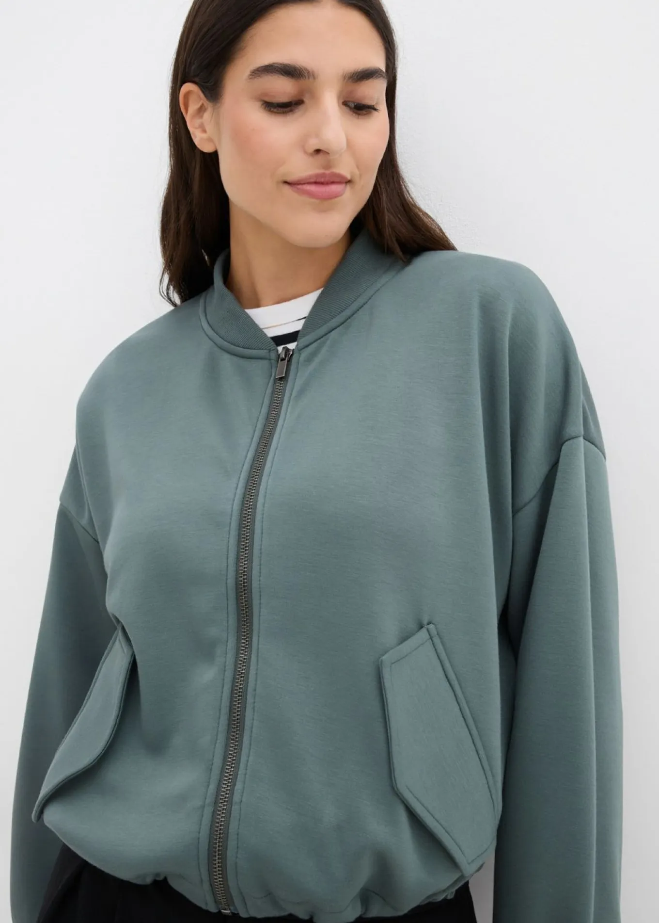 Cazadora oversize de neopreno de suave mezcla de viscosa
