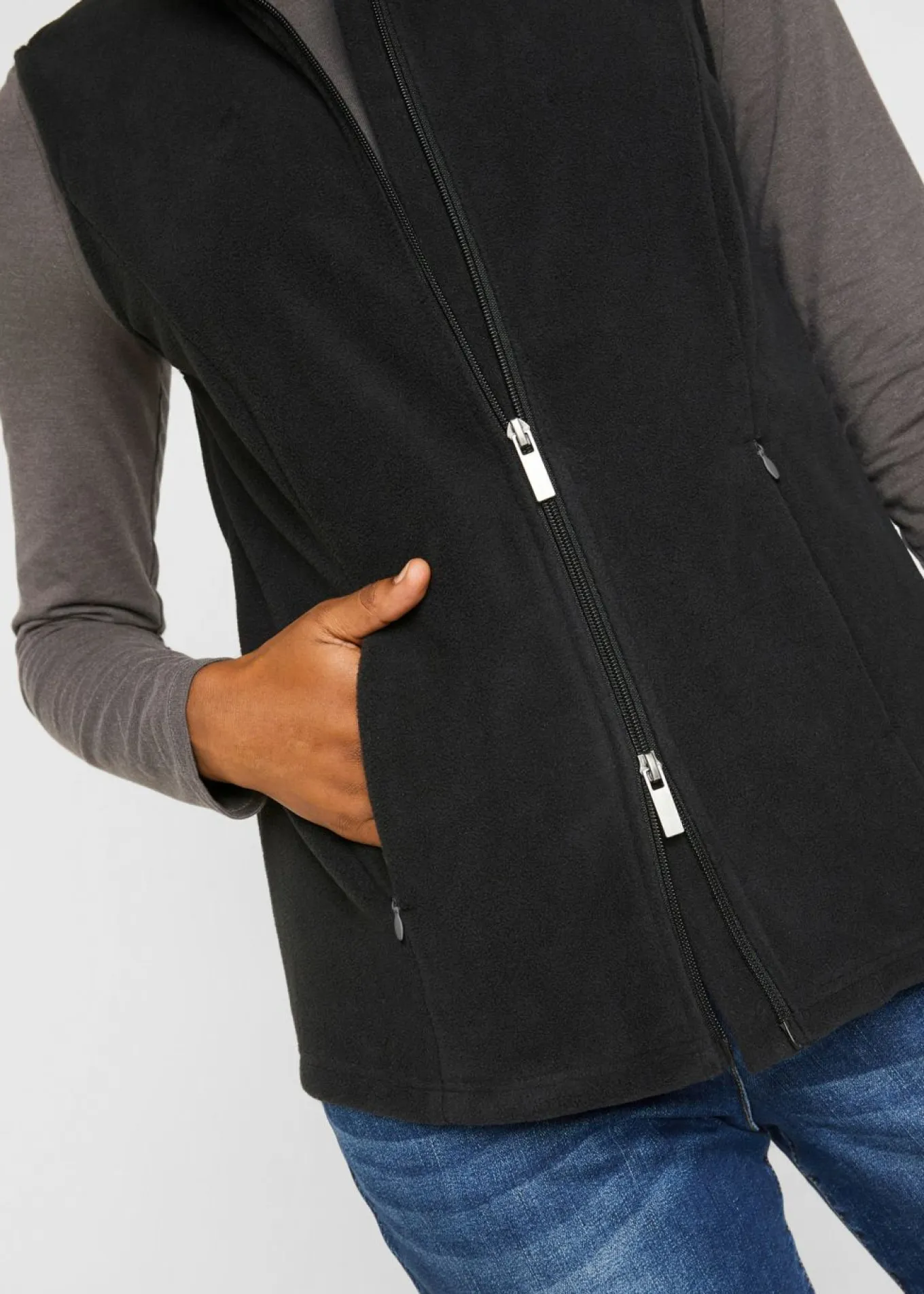 Chaleco polar con bolsillos