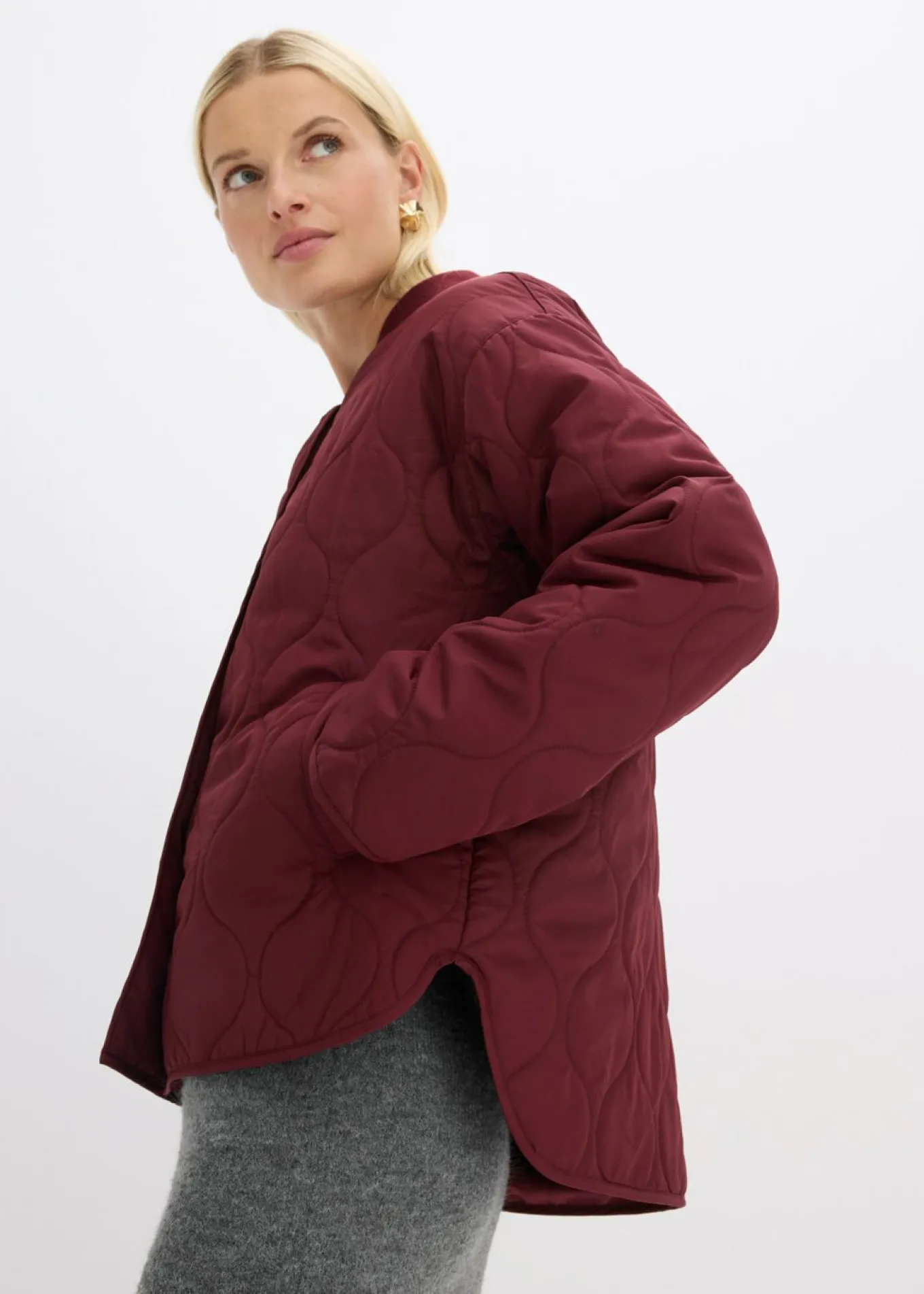 Chaqueta acolchada ultraligera con corte holgado