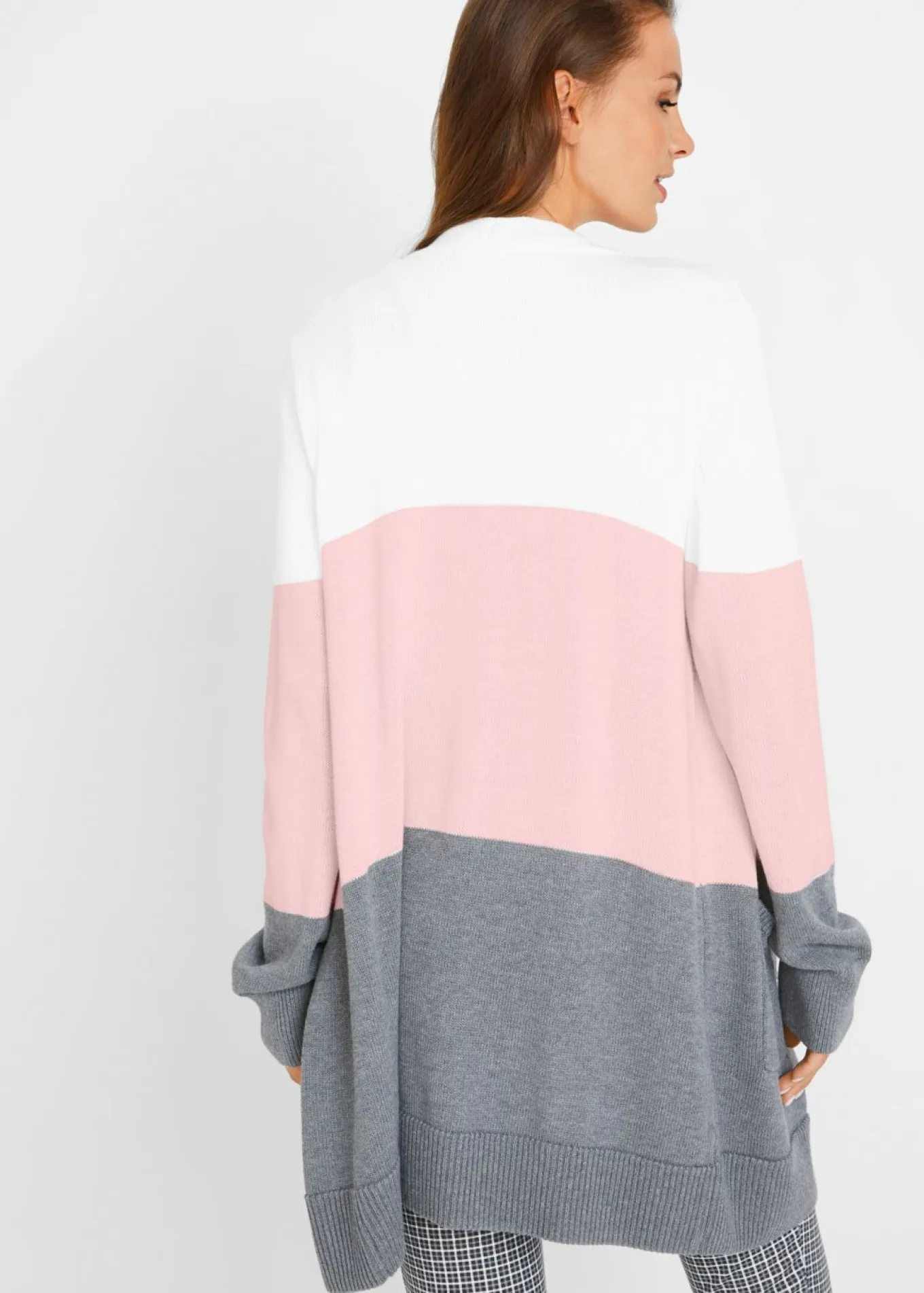 Chaqueta ancha de punto con manga larga
