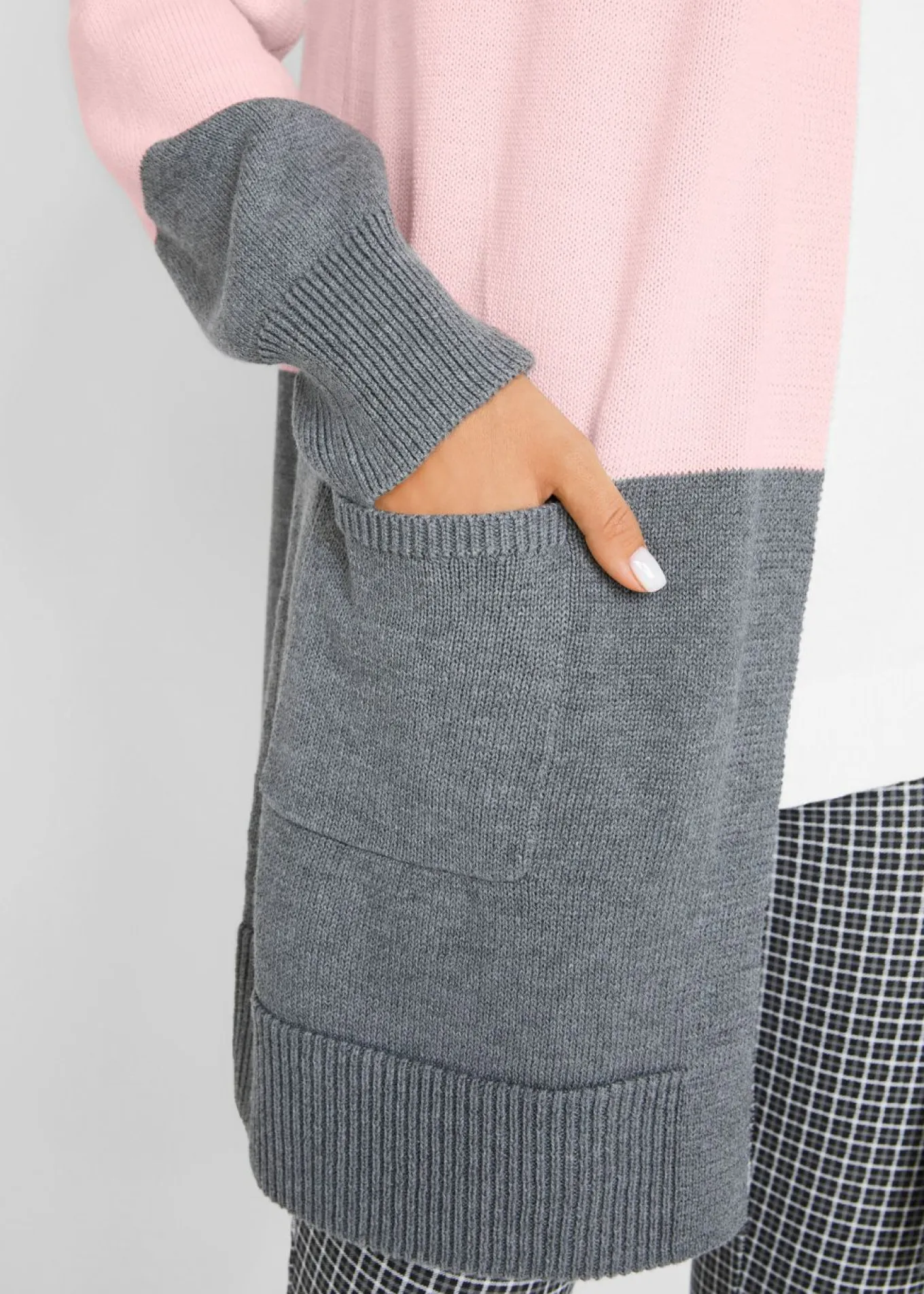 Chaqueta ancha de punto con manga larga
