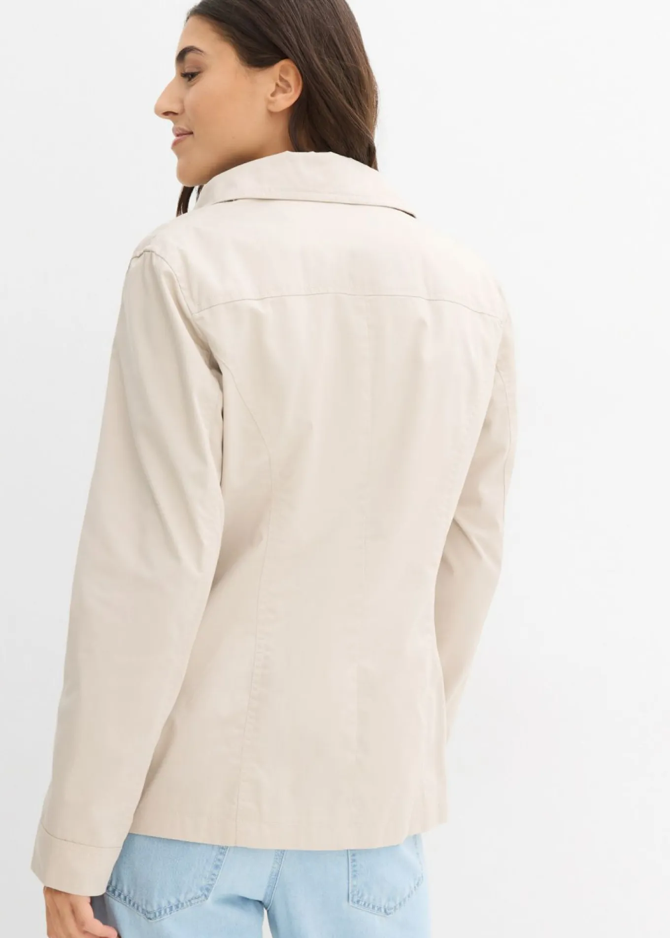 Chaqueta con cuello alto