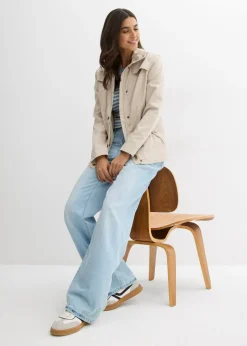 Chaqueta con cuello alto