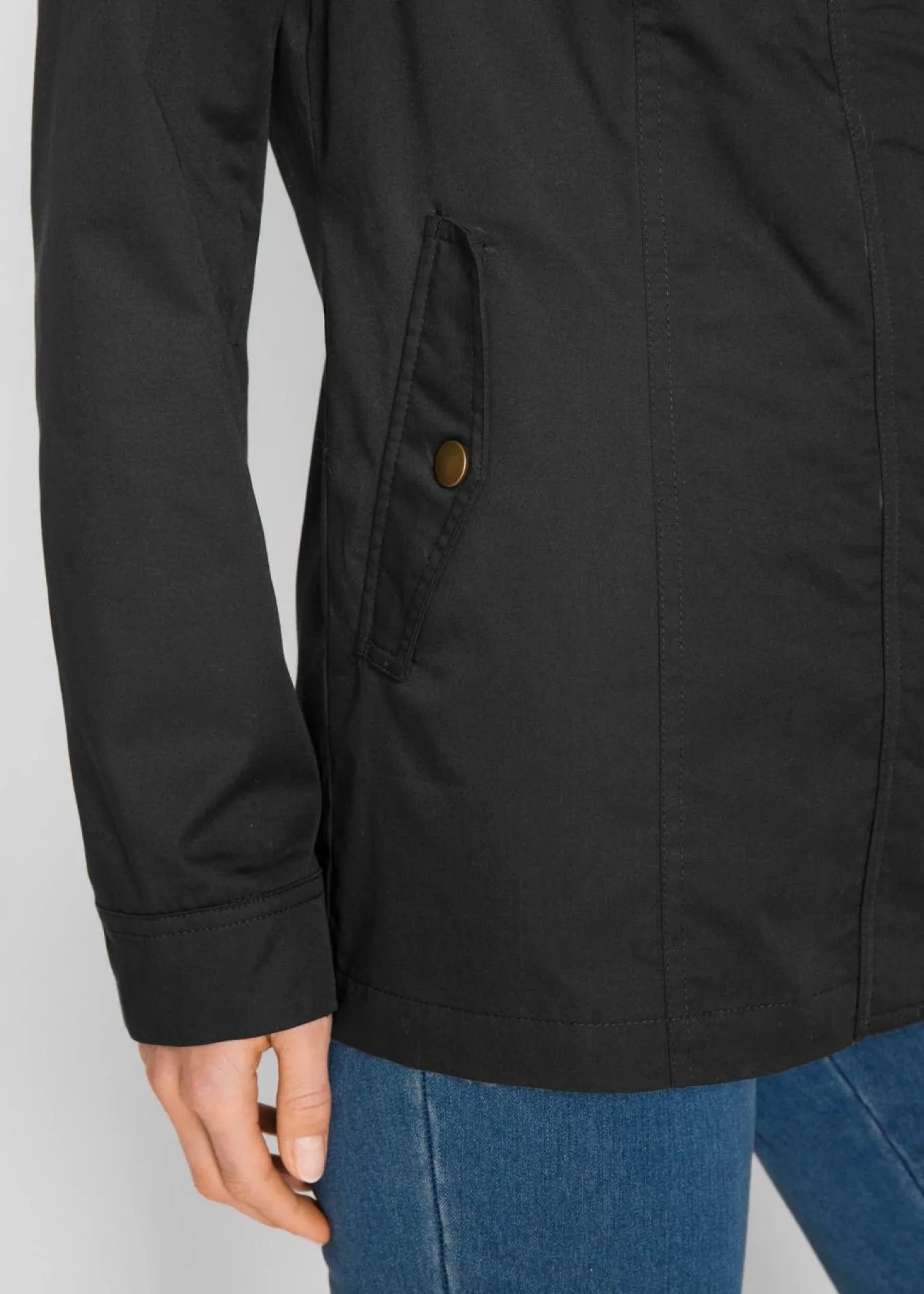 Chaqueta con cuello alto