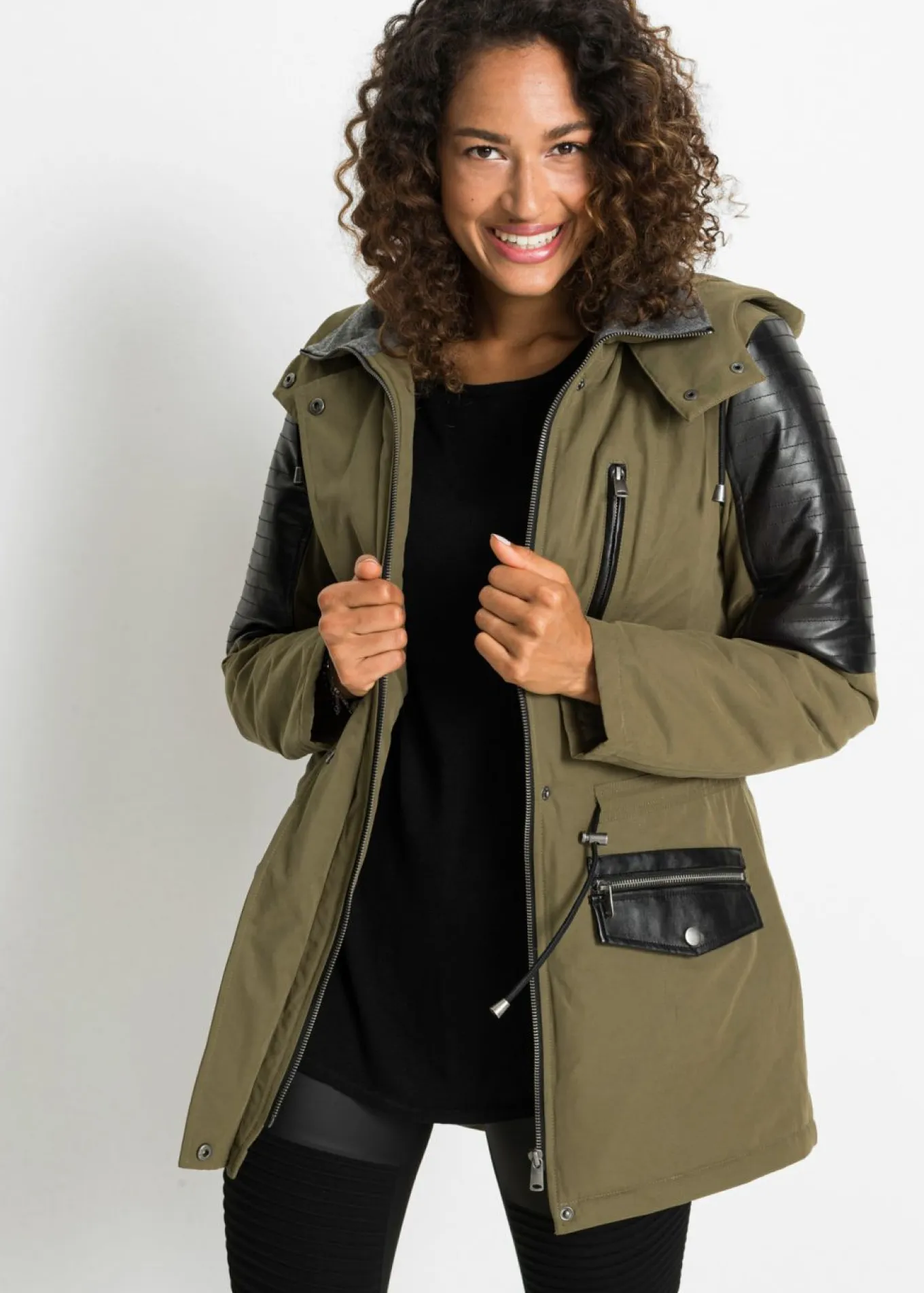 Chaqueta con insertos de piel sintética