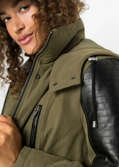 Chaqueta con insertos de piel sintética