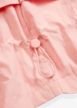 Chaqueta corta con cordón ajustable en la cintura