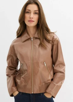 Chaqueta corta de piel sintética
