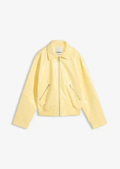 Chaqueta corta de piel sintética